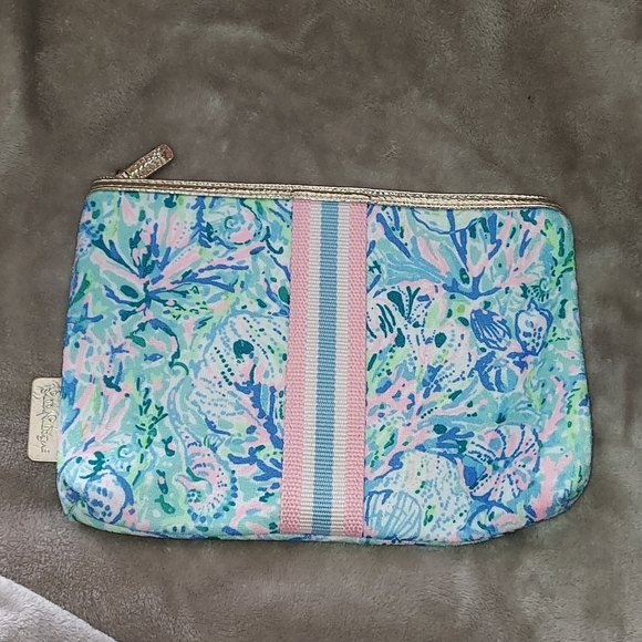 Lilly Pulitzer Handbags - Lily pulitzer pouch